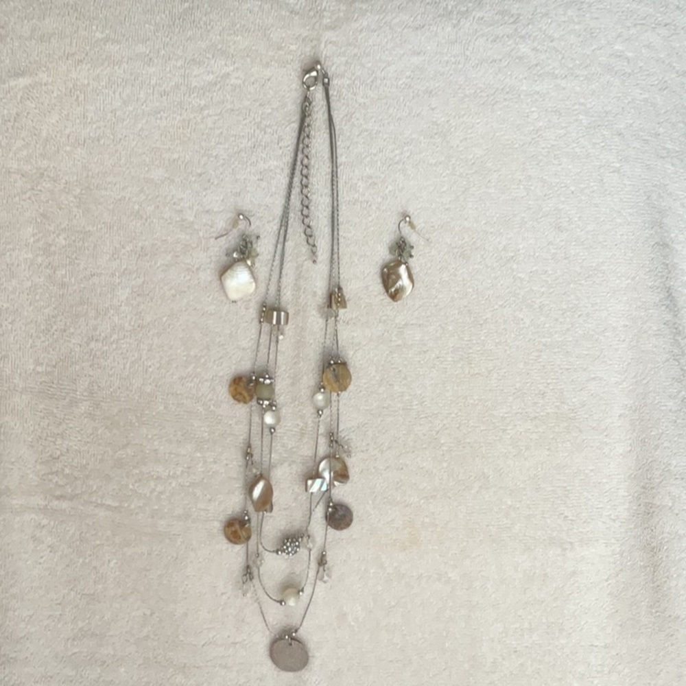Silver Shell Necklace & Earrings
